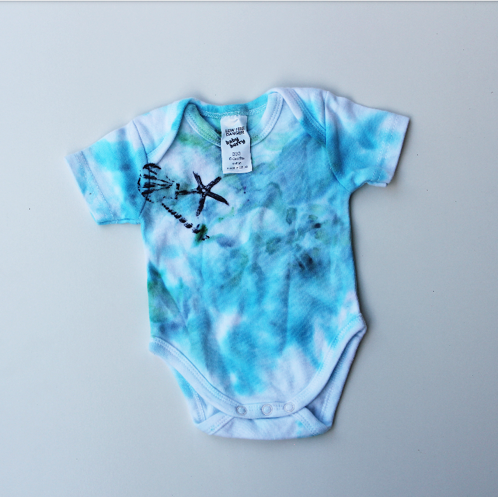 PREMADE baby onesie size 000