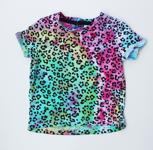 PREMADE - kids rainbow leopard tee